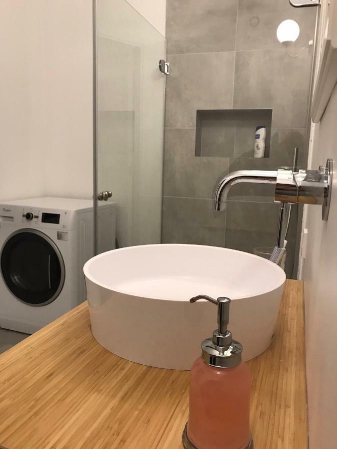 Five Star Downtown Apartment Vilnius Luaran gambar